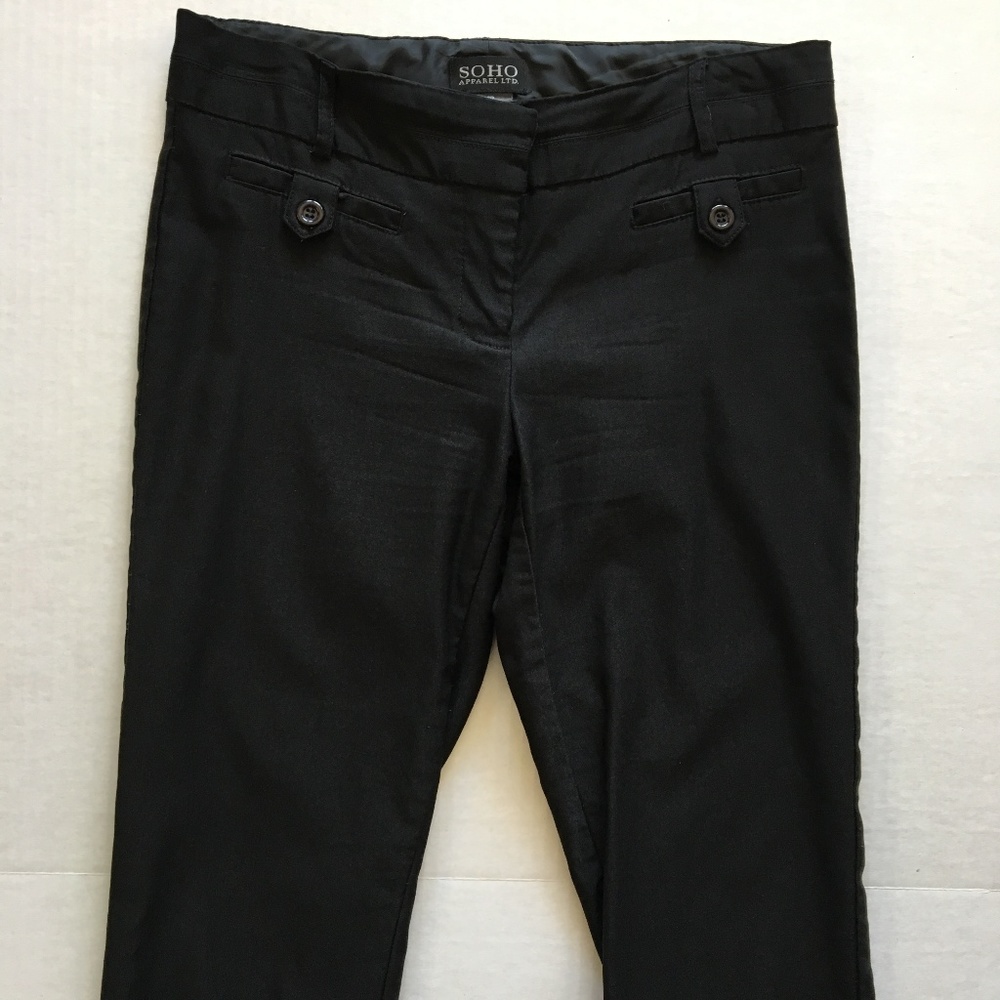 Soho Apparel Black Fitted Stretch Capris